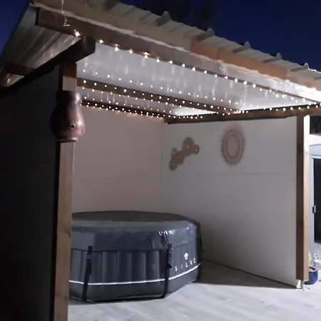 Le Coin - Vue Montagnes Et Jacuzzi Privé Privas