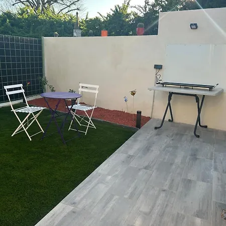 Apartamento Avec Piscine Et Privas