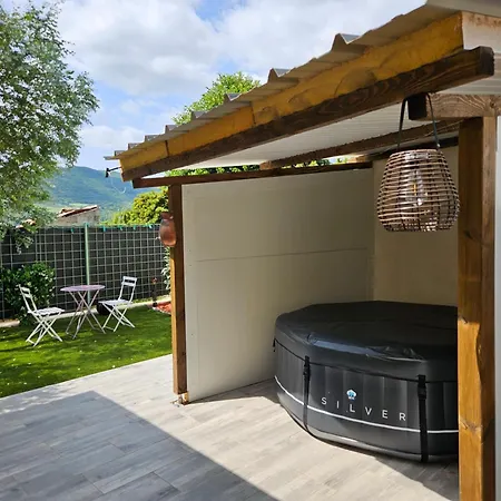 Avec Piscine Et Apartamento